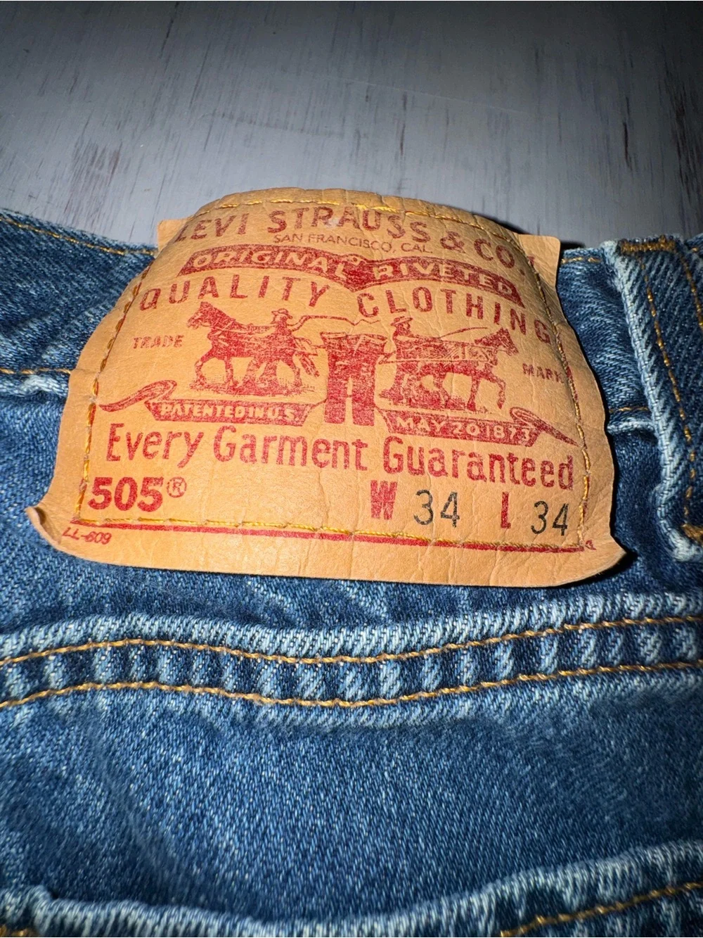 Vintage Levis 505 Jeans Mens 34x34 (32x30) Made USA Regular Fit Straight Leg 90s